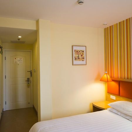 Home Inn Beijing Headquater World Park Экстерьер фото